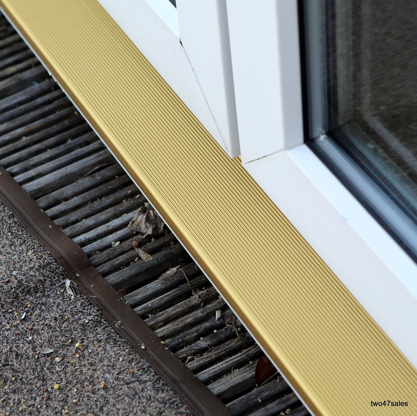 Gold Anti Slip Cill Tread Cover